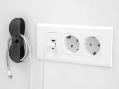Delock Kabelhalter mit 3 Durchführungen, selbstklebend 3 Stück