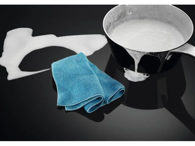 Electrolux Induktionskochfeld GK38TSILO Flächenbündig/Aufliegend