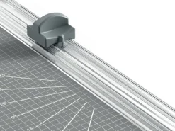 Leitz Bürogeräte Rollenschneidegerät Precision Home A4 8 Blätter