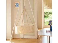Membantu Baby Cradle Nature
