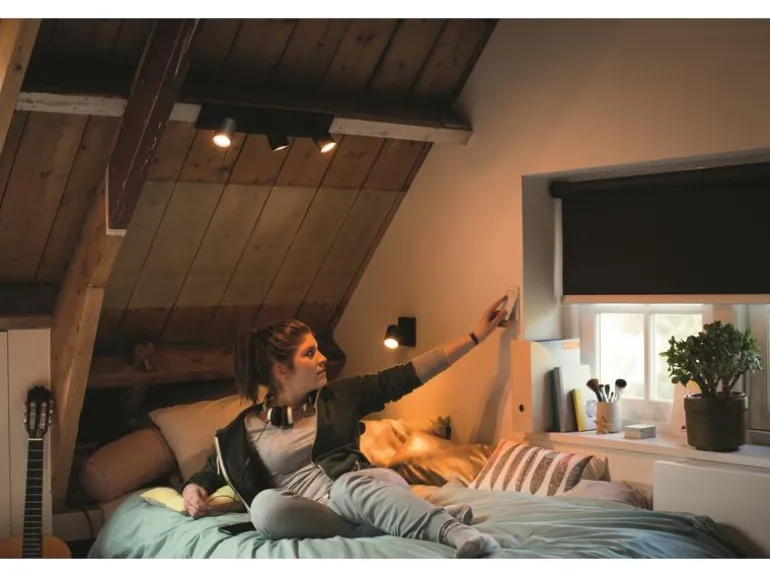 Philips Hue White Ambiance Runner 3er-Spot Schwarz