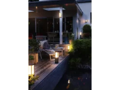 Philips Hue White & Color Ambiance Outdoor Impress Wegeleuchte Schwarz