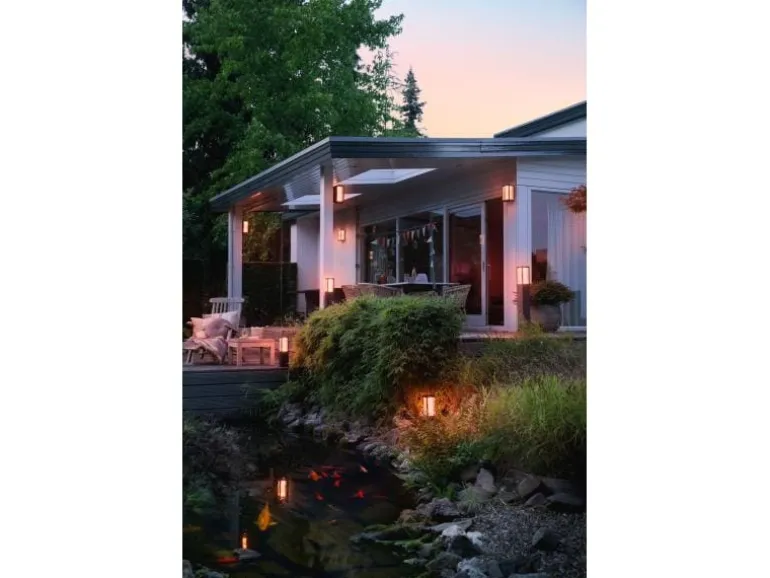 Philips Hue White & Color Ambiance Outdoor Impress Sockelleuchte Schwarz