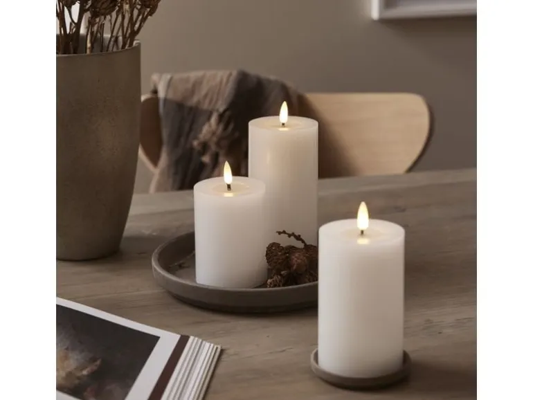 Star Trading LED-Kerze Pillar Flamme Flow Indoor, Weiss, 17.5 cm Höhe